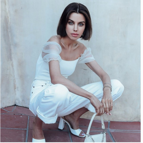 Astr the Label Ivory Sheer Puff Sleeve Bodysuit S Parisian French Girl Basic NWT - Picture 12 of 12